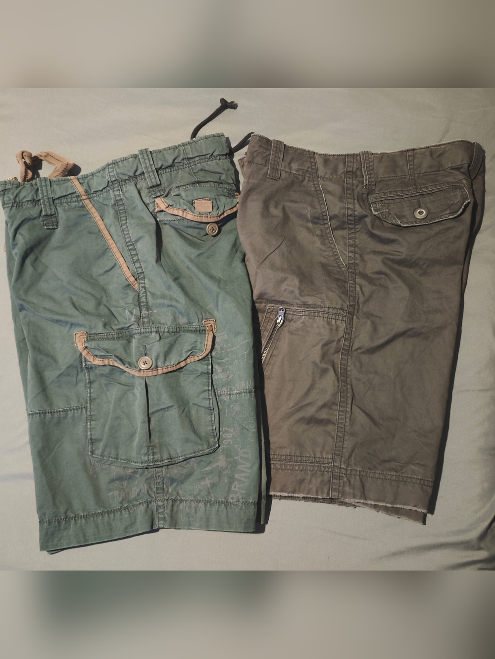 Lot of 2 Aeropostale Men's Cargo Shorts Green / Charcoal Size 34 (Tag Size 32)